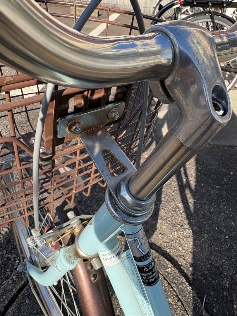 子供用自転車 水色 26インチ 前面バスケット付き