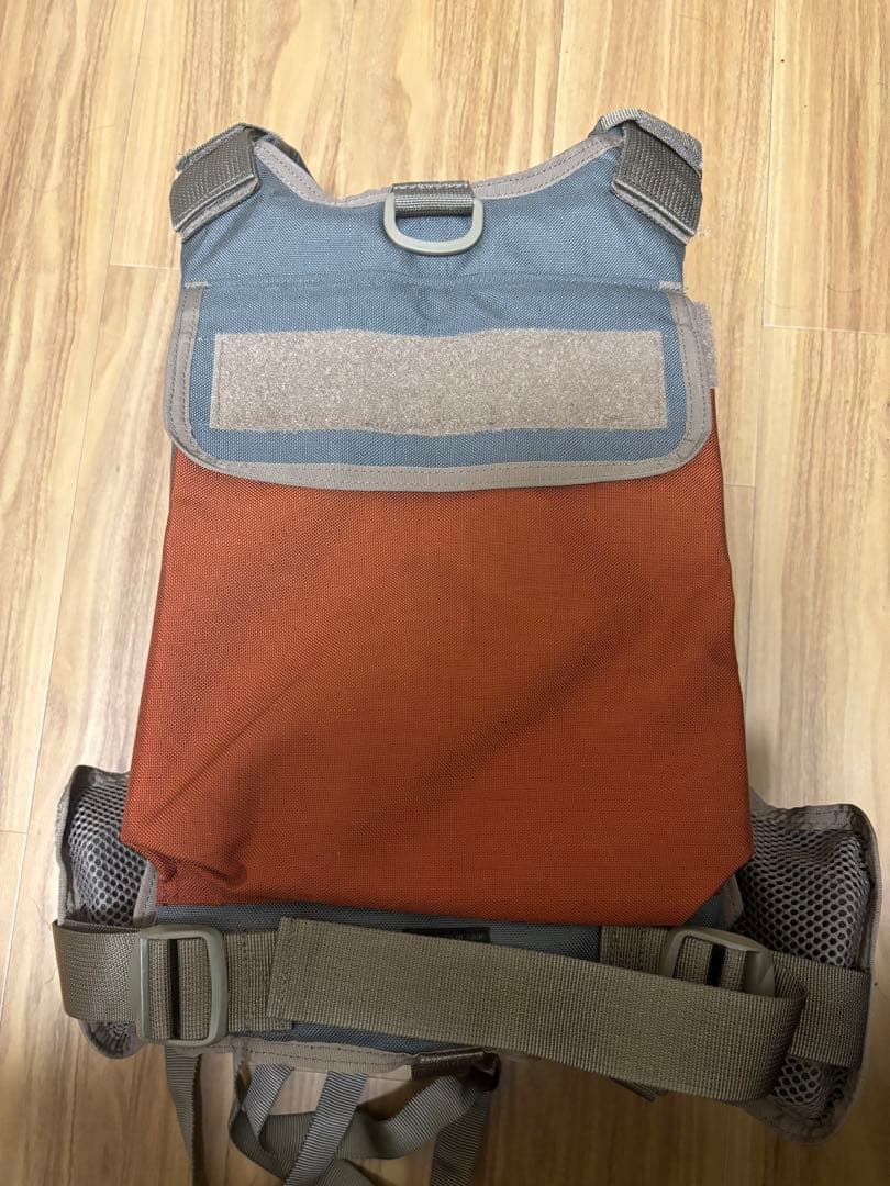 サブロック　V-one VEST コラッタグレー