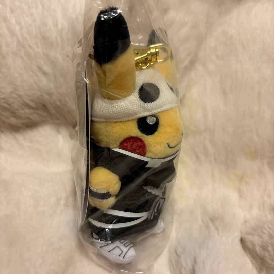 ポケモンセンター　マスコット　ぬいぐるみ　団員ごっこピカチュウ スカル団