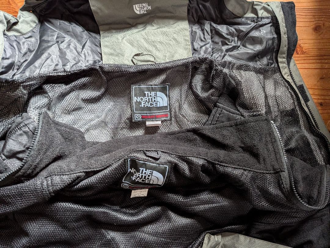 バートン✕ノースフェイス　スノボウェア上下