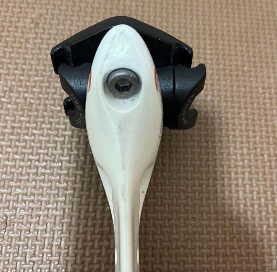 onebyesu ワンバイエス　カーボン　マガタマシートポスト　31.6