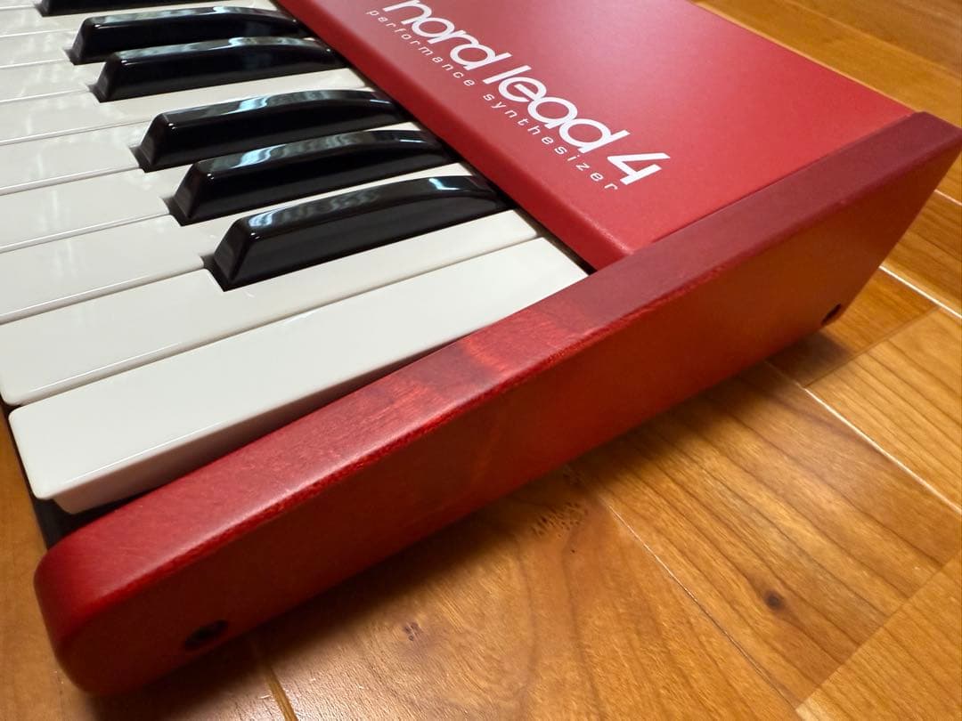 Nord Lead 4 49鍵シンセサイザー