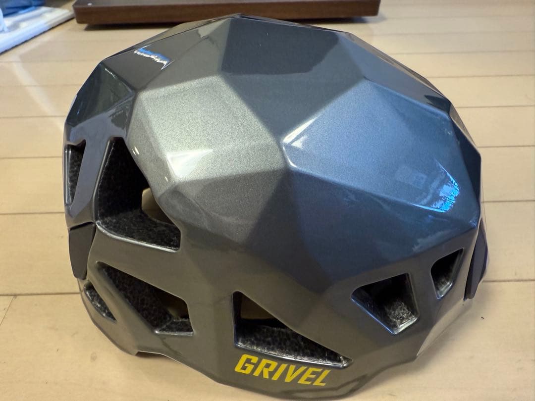 登山用　GRIVEL ヘルメット グレー JAPAN FIT