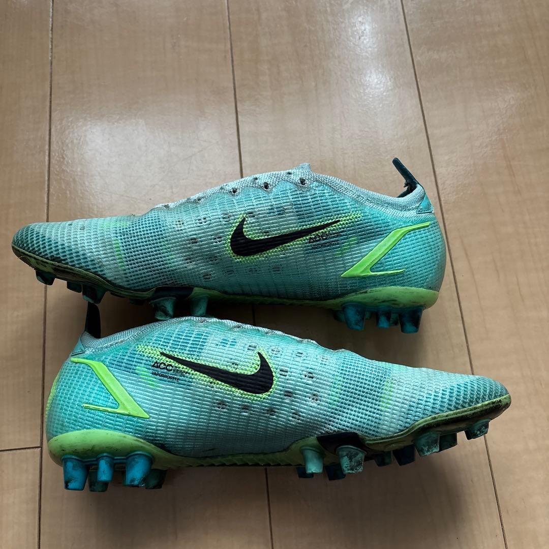 本日 限定価格Nike サッカースパイク マーキュリアル