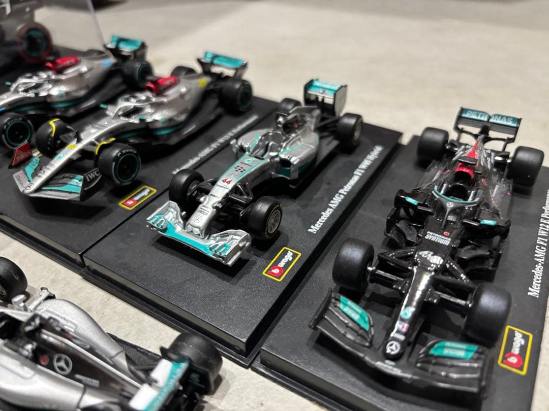 メルセデスAMG F1 ミニカーセット