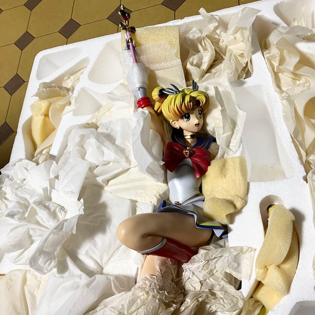 海洋堂 スーパーセーラームーン 1/4 コールドキャスト フィギュア BOME