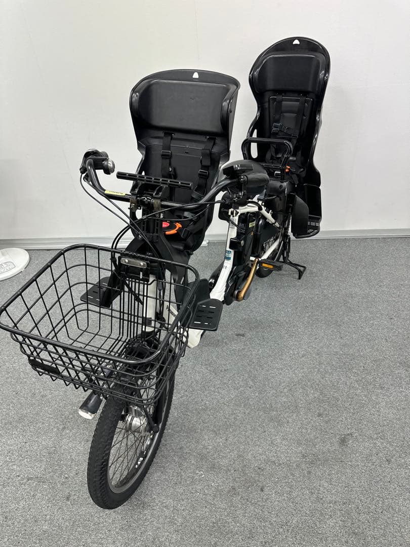 人気な車種3人乗り対応　パナソニックギュットアニーズ　電動自転車　子供シート付き