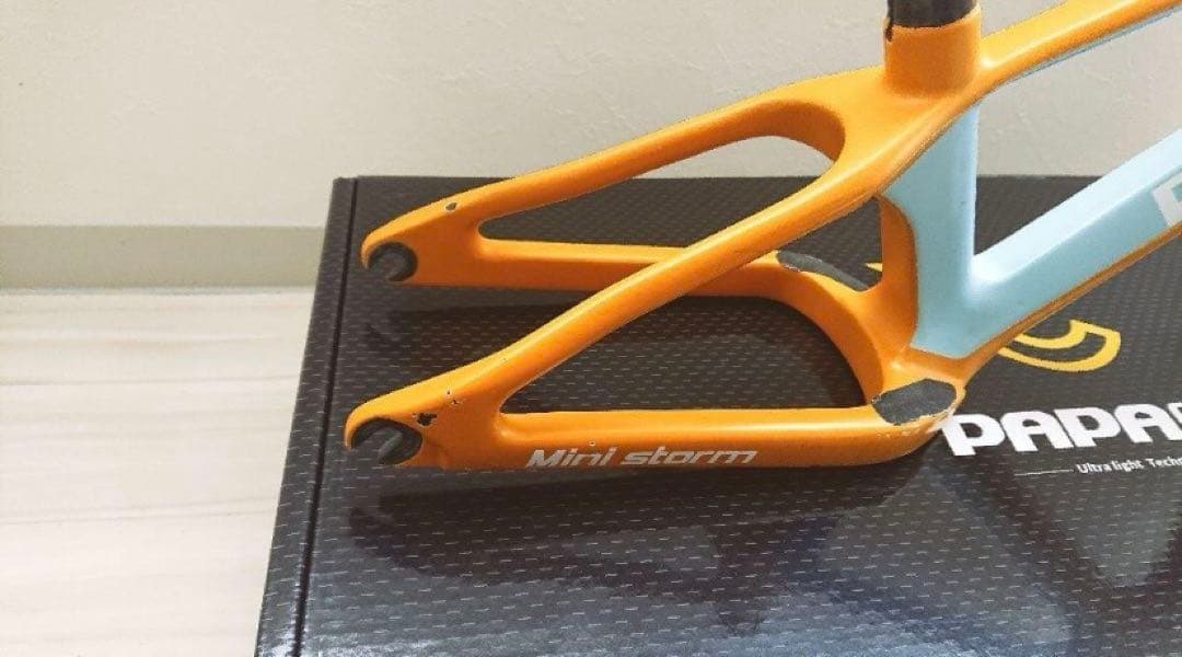 最終値下げ papabike ミニストーム ランバイクカーボンフレーム
