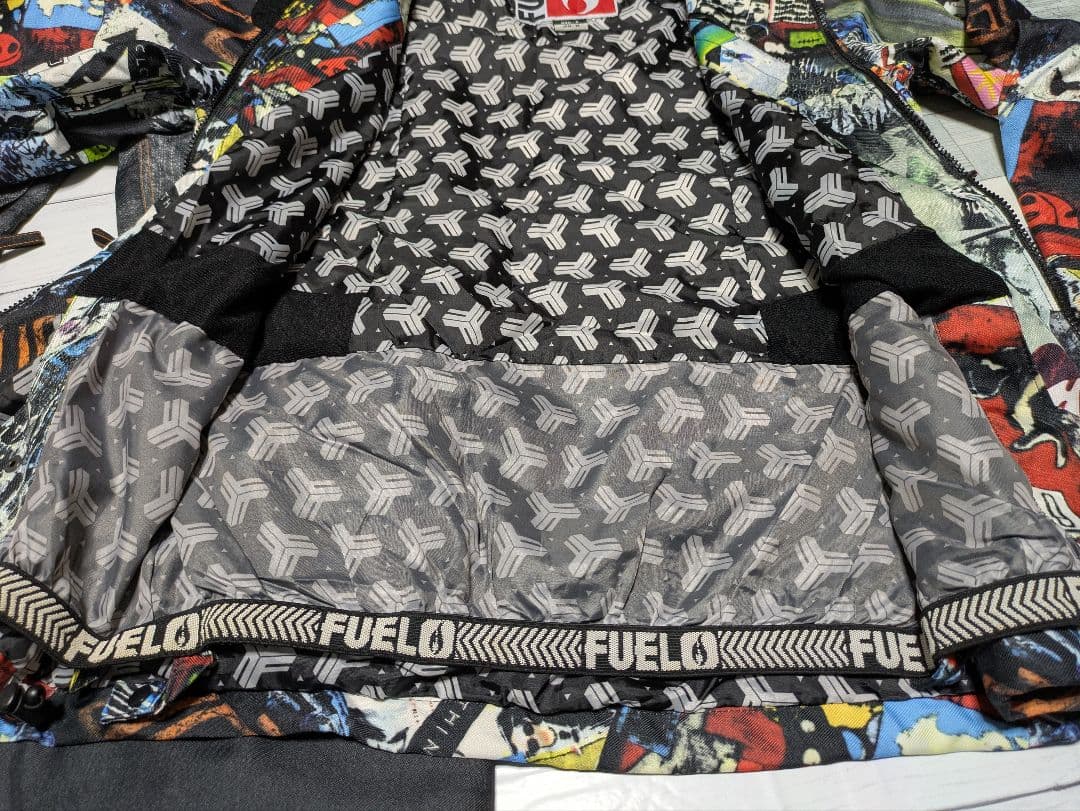 美品 FUEL メンズスノボードスノボースキーウェア サイズM