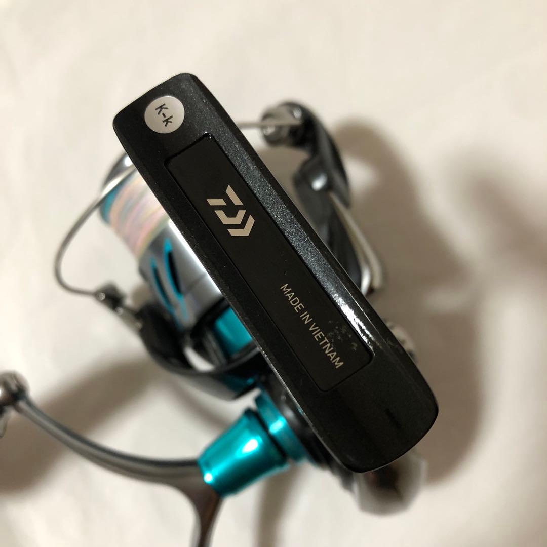 未使用　ダイワ　24 エメラルダス　X LT2500-DH ライン付き　リール