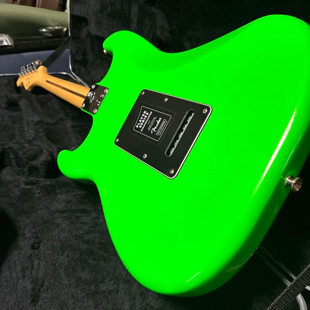 フェンダーストラトプレイヤーネオングリーン メキシコ製限定品