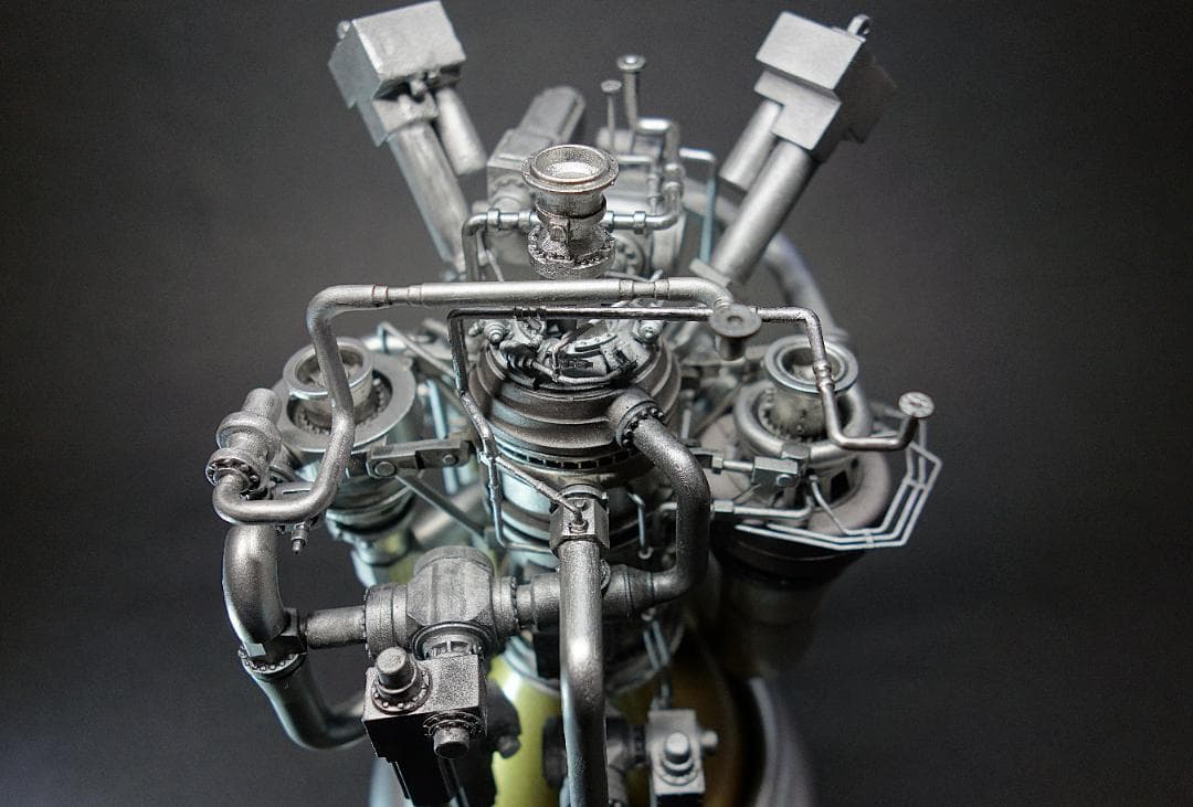 JAXA LE-9 ロケットエンジンモデル完成品