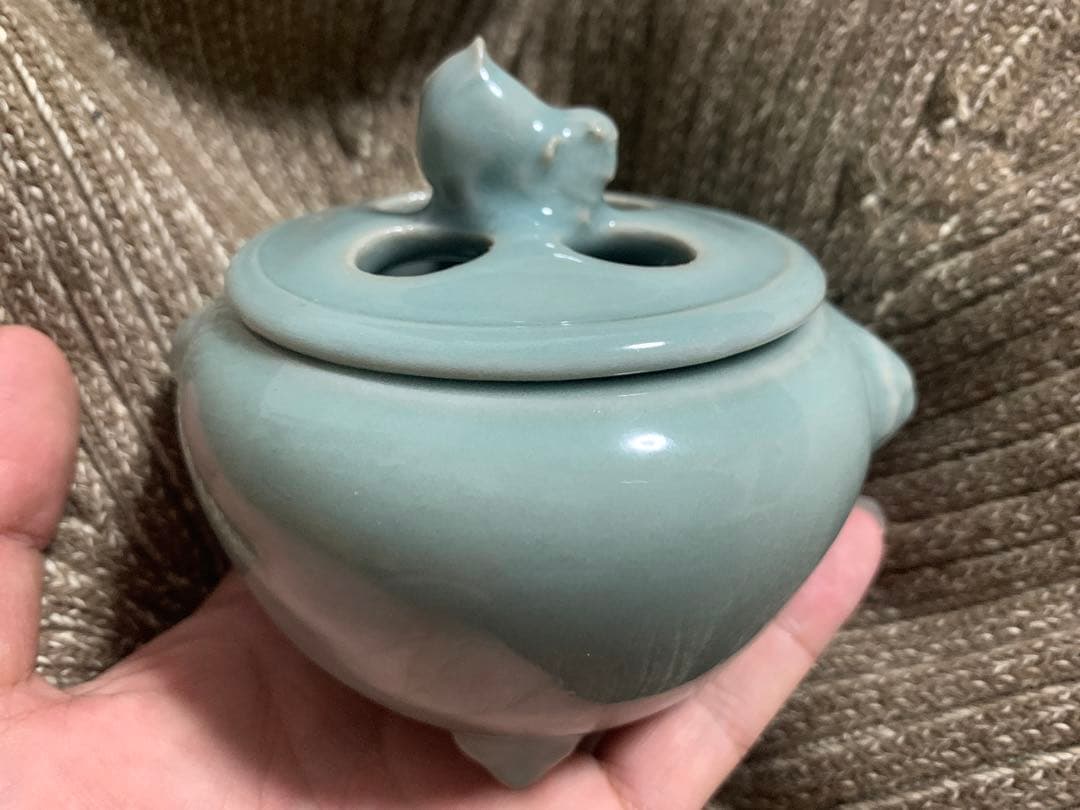 楠部彌弌 作「青磁 獅鈕 香炉」共箱 付銀蓋 茶道具 香道具