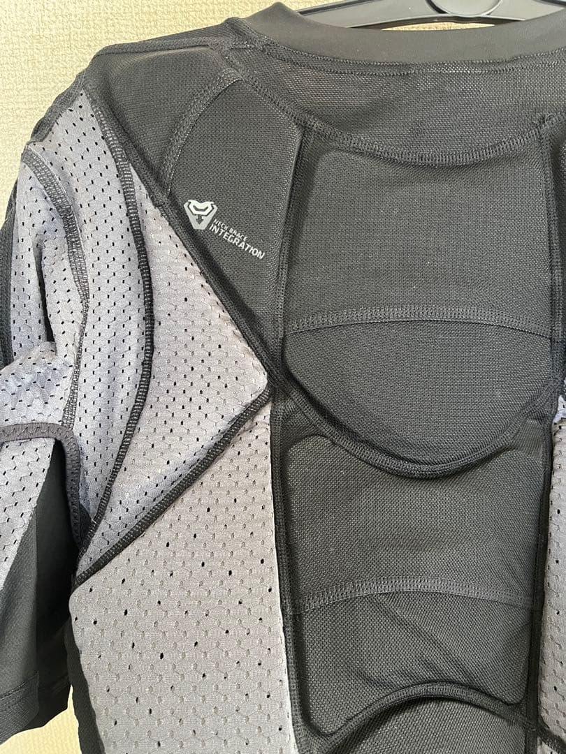 Troy Lee Designs トロイリーデザインズ プロテクター　サイズL