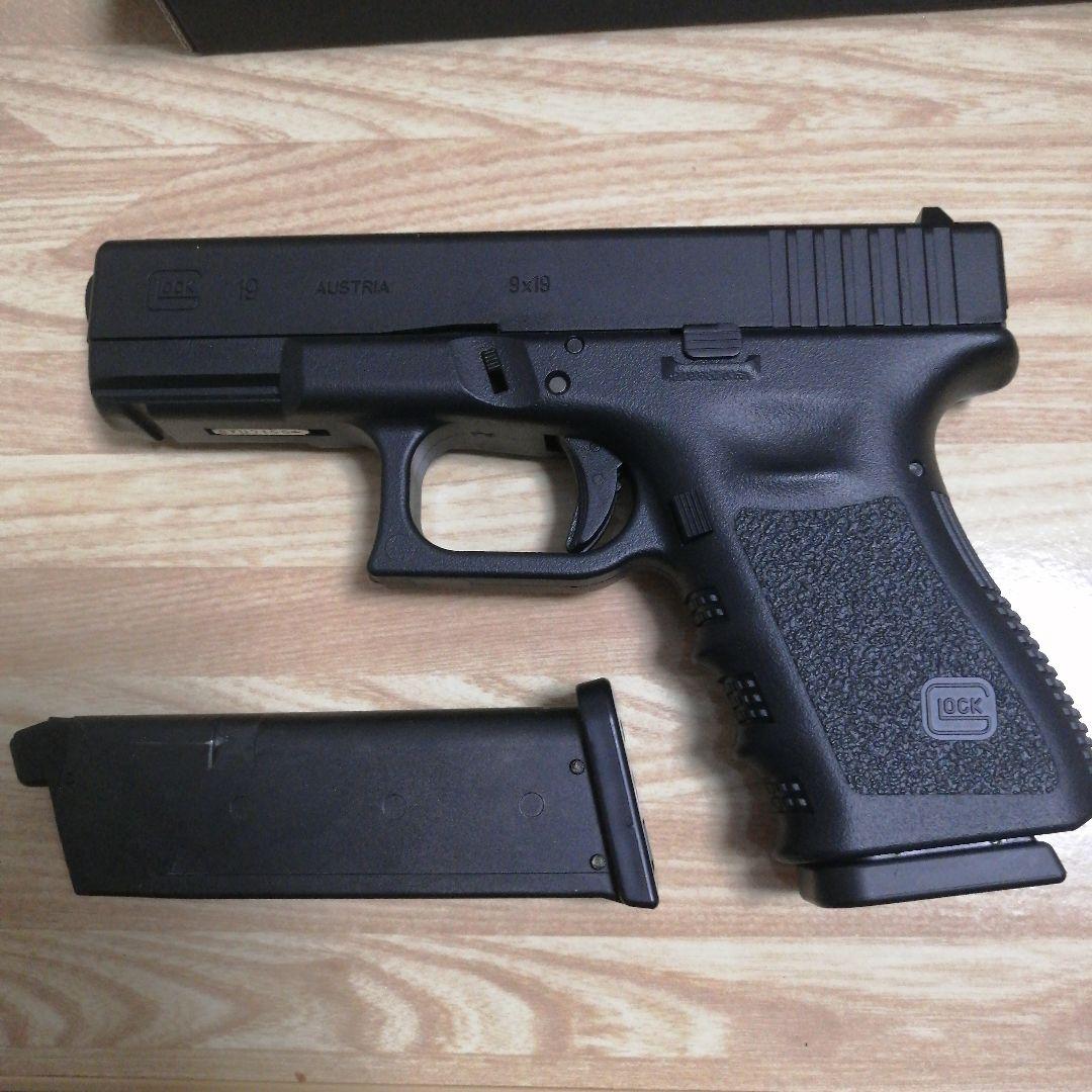 1*5様 東京マルイ GLOCK 19 ガスガン 予備マガジン付き