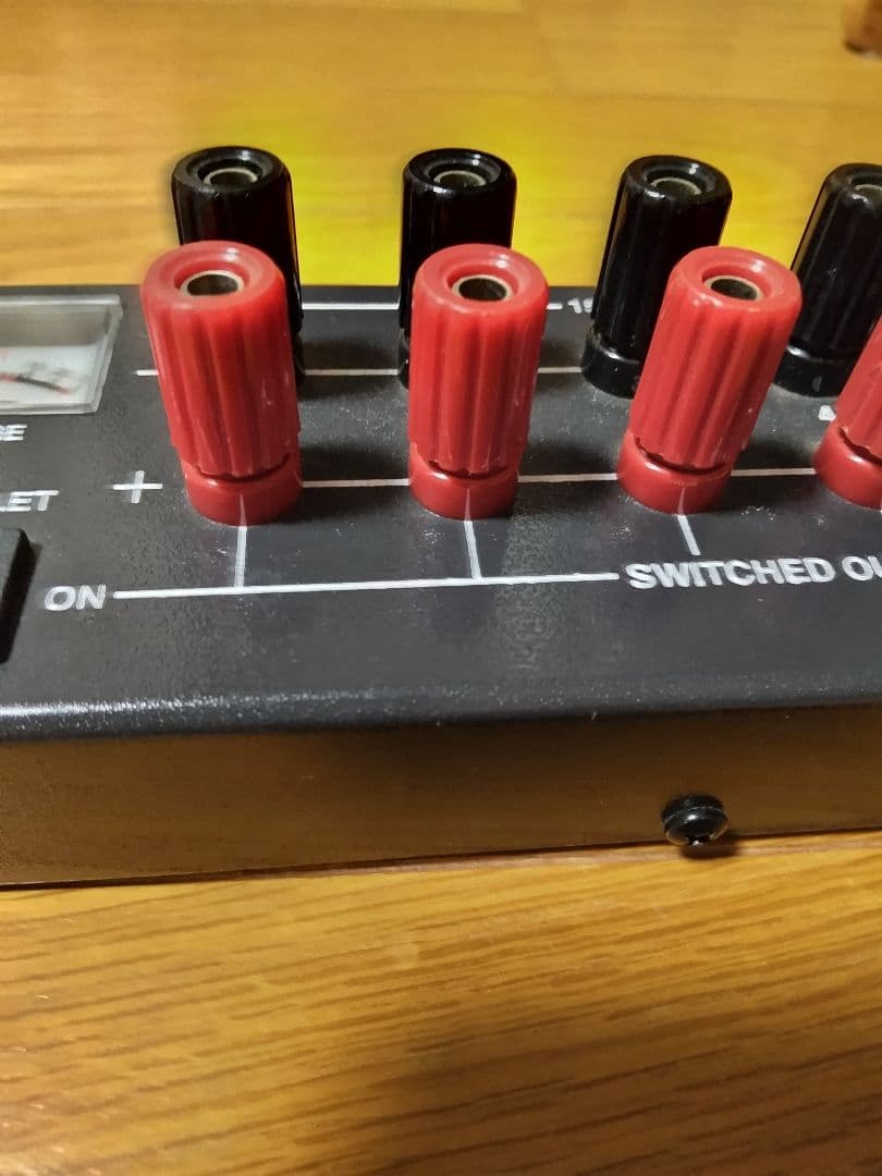 MF-1118 DC出力スイッチャー