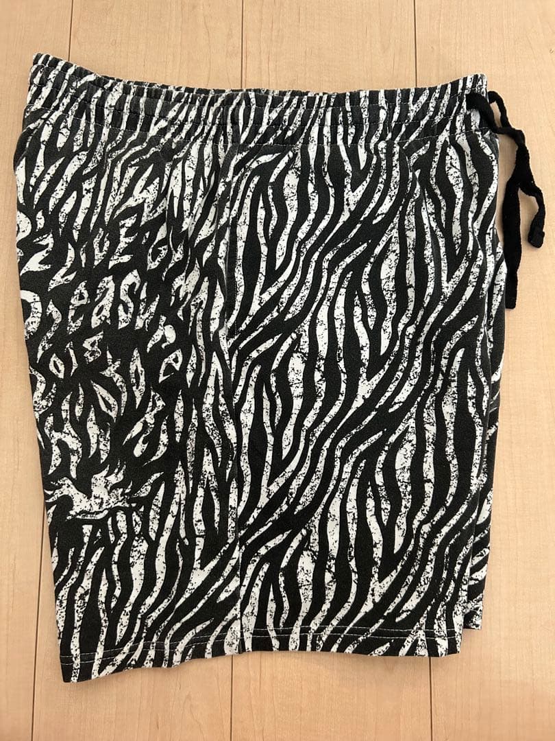 ⭐︎希少 入手困難⭐︎ゼブラ柄ルームパンツ ＸＬ　B’z Pleasure 2018