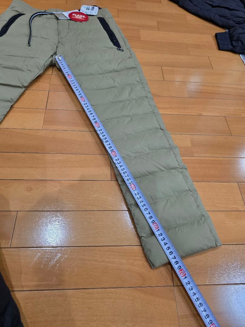値引きです。パーリーゲイツ　ダウンパンツ ベージュ　新品未使用品