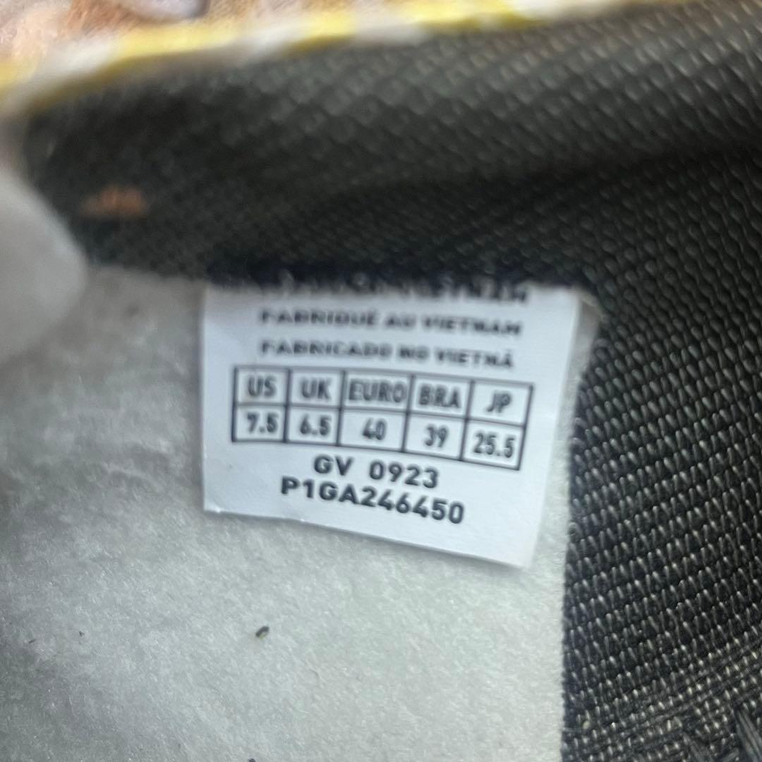 【超美品】ミズノ　アルファ プロ　プリズムゴールド　25.5㎝