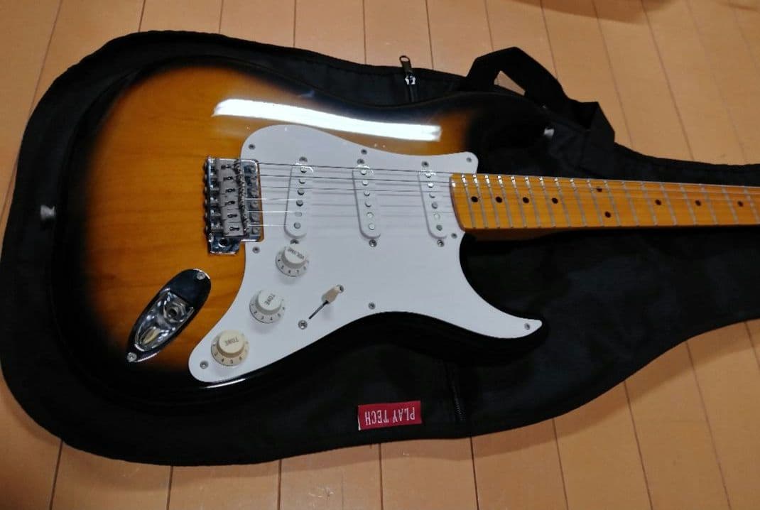 美品 Fender japan フェンダージャパン　ストラトキャスター　ST57
