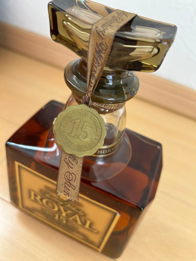 サントリーウイスキー ロイヤル 15年 ゴールドラベル 750ml