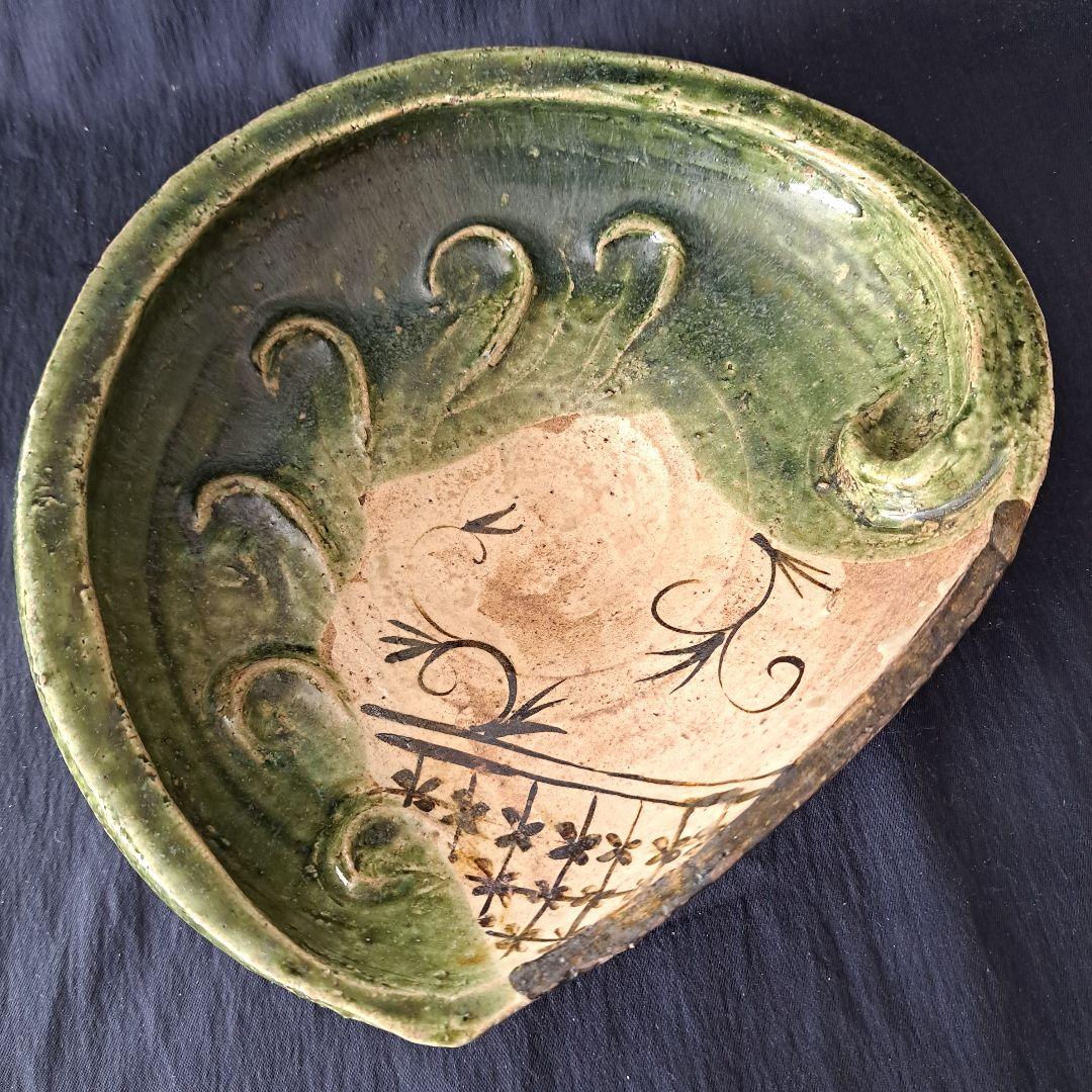 「織部(おりべ)焼 鮑(あわび)皿の用と美」緑釉皿(幅23cm) 骨董アンティー