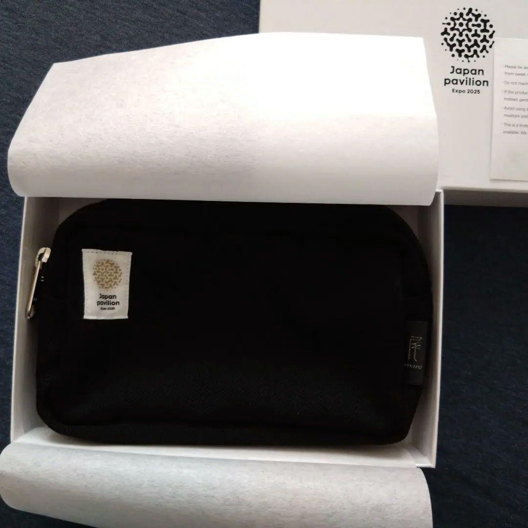 VIP限定 非売品 大阪万博日本館 ピンバッジとポーチ