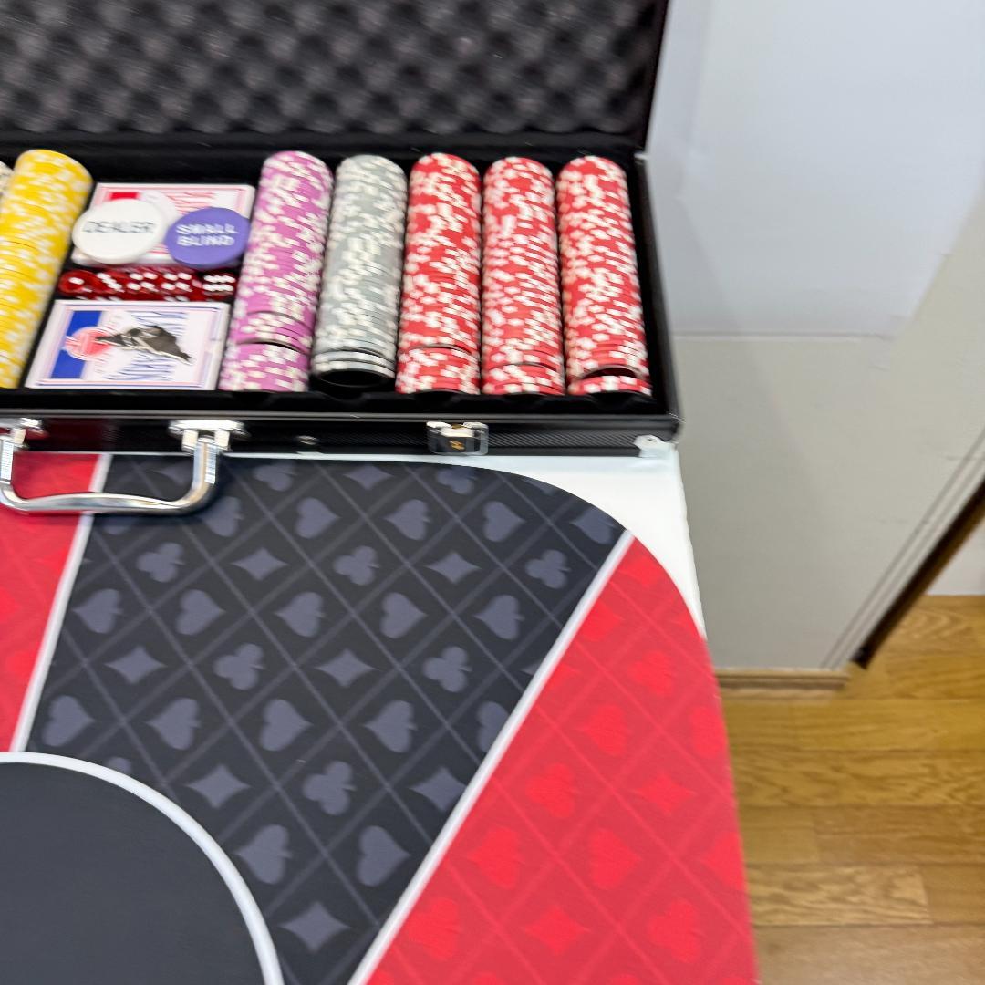 美品 ポーカーセット チップ トランプ マット ケース付 フルセット