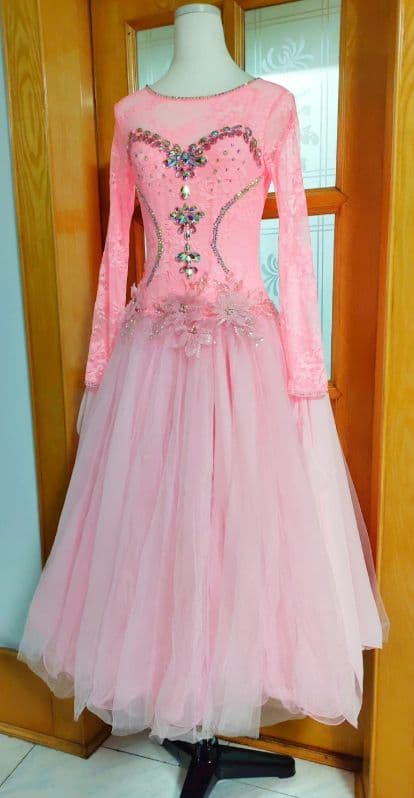 ソシアル　★美品 お得社交ダンスドレス フロート付　スタンダードドレス L