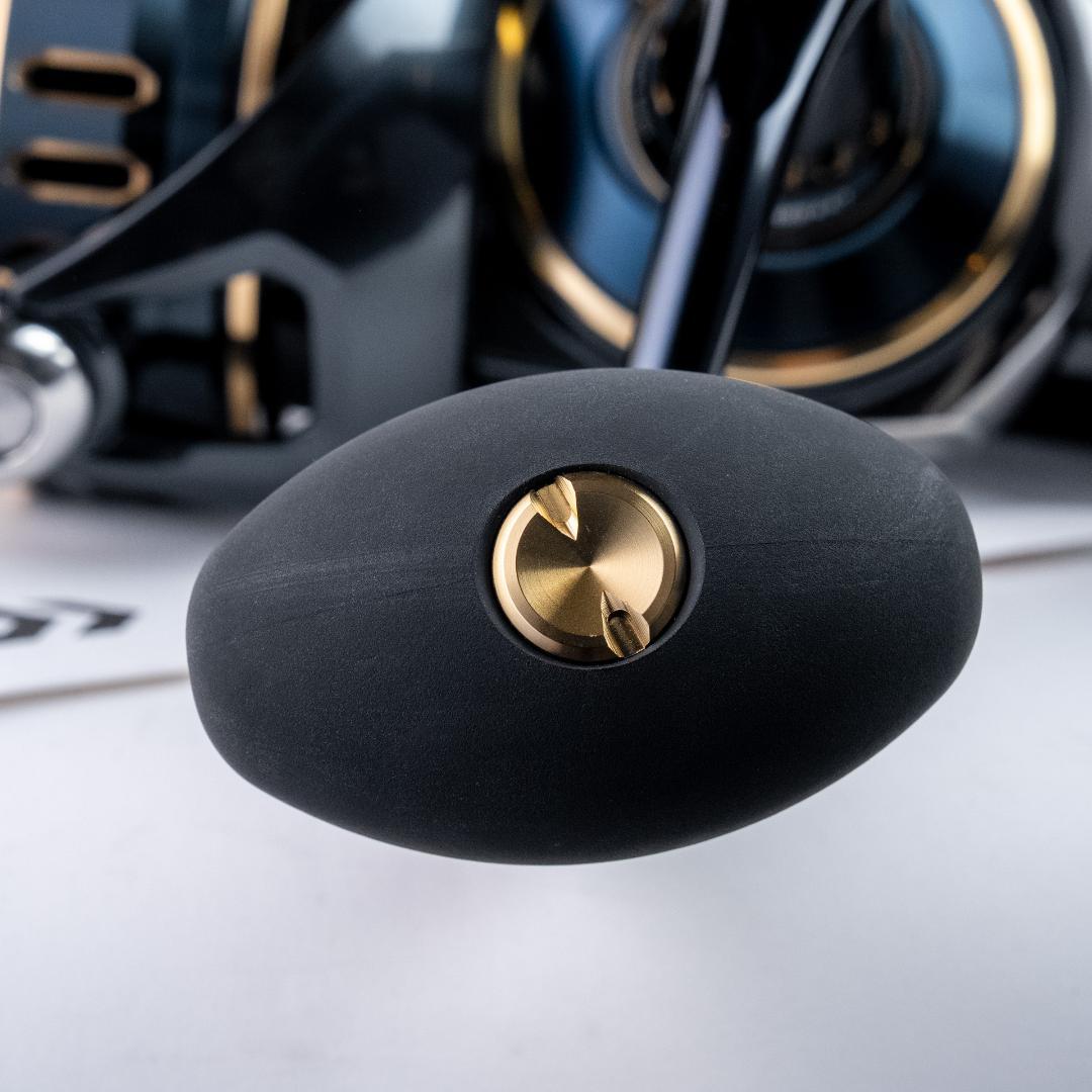 SALTIGA 25000-P スピニングリール DAIWA