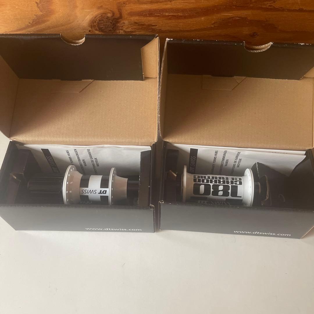 未使用 DT SWISS カーボンセラミックハブ 28H ロード シマノ11S