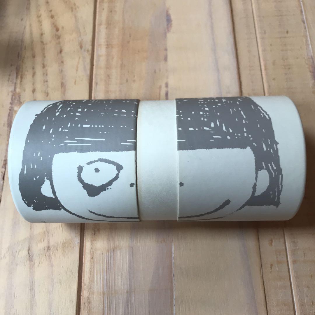 Agnes b、アーティストとコラボしたオブジェ