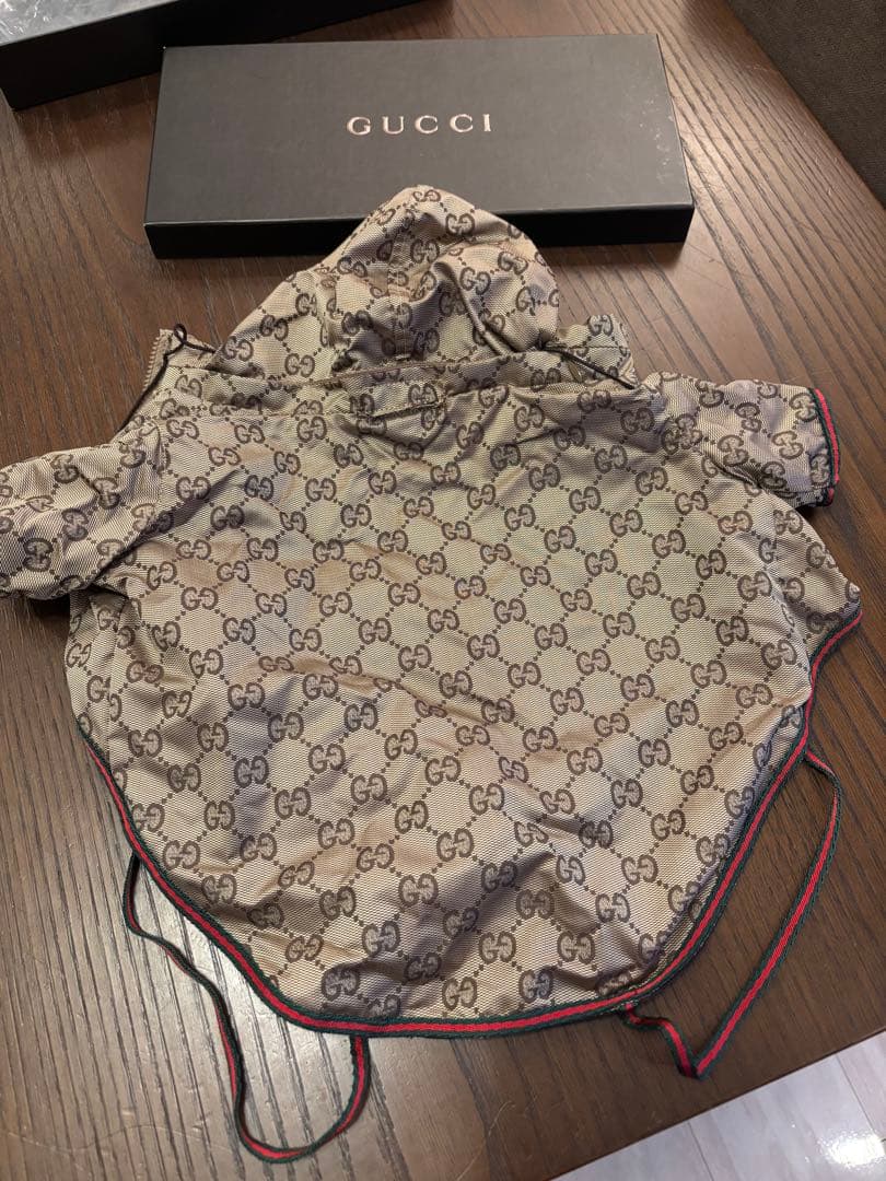 GUCCI フード付き犬用ウェア小型犬用