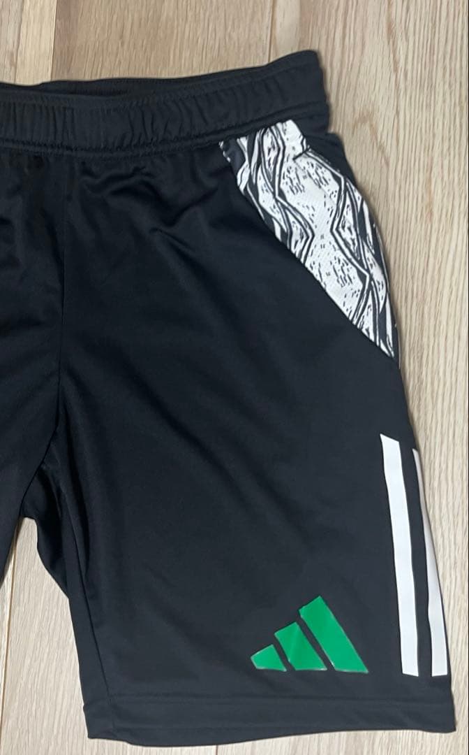 アーセナル　トレーニングショーツ　ショートパンツ　国内M相当　新品