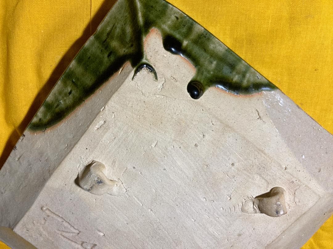 【値下げ】【真作保証】 瀧口喜兵爾 織部  四方鉢  共箱・共布