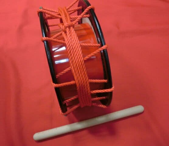 エイサー締め太鼓(大)　直径３０cm　取手棒、バチ付　新品未使用品