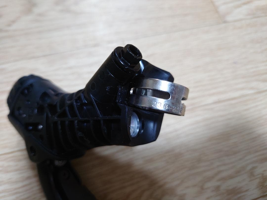 Shimano 105 Di2 デュアルコントロールレバー ST-R7170