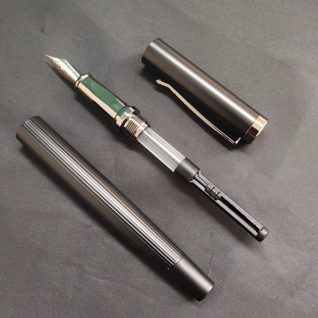 @ブラック ストライプデザイン 万年筆6