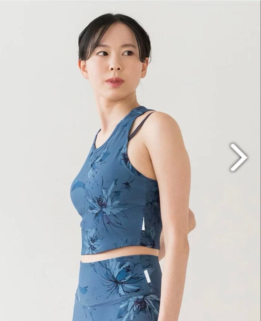 SUKALA リブBigフラワープリントショートタンクトップ　スモークブルー　L