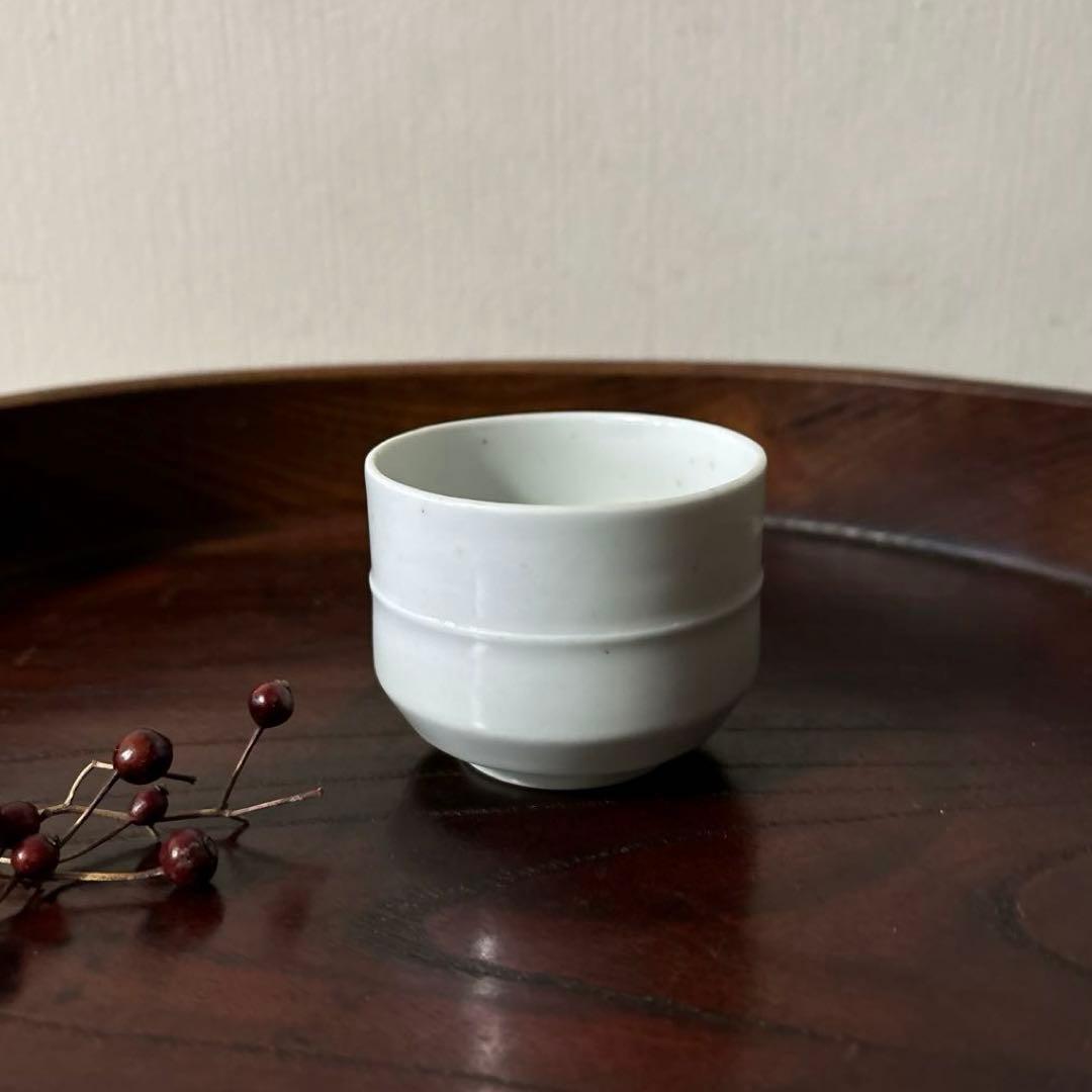 古伊万里　薩摩平佐　白磁ぐい呑み　江戸時代　アンティーク　料治熊太　秦秀雄　李朝