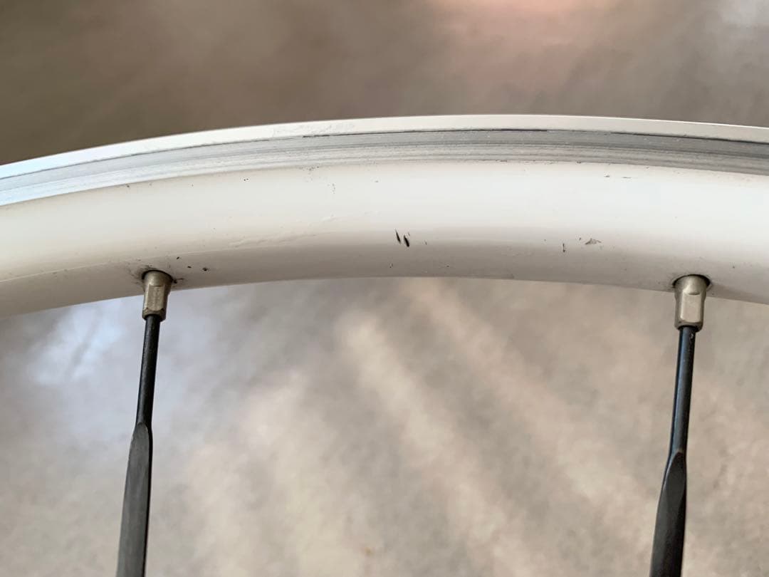 ◆BONTRAGER（ボントレガー）貴重な白ホイール◆リアのみ＆リリース付