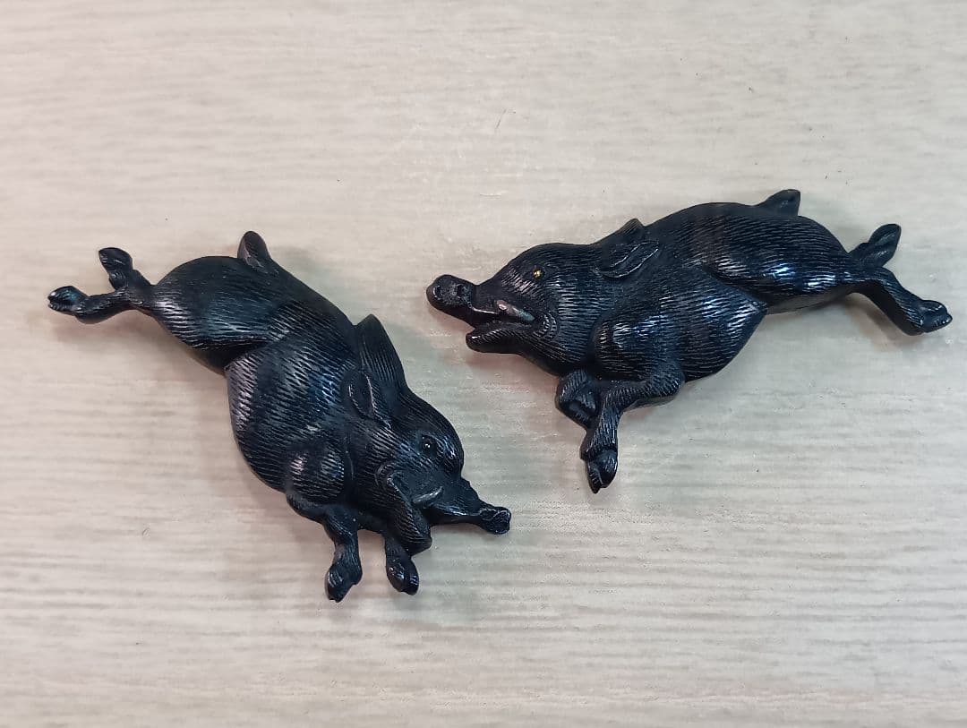 目貫／猪／在銘あり／特別貴重鑑定書