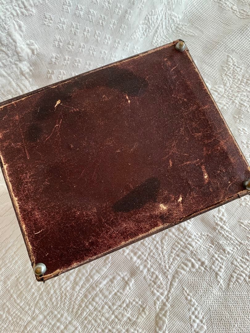 フランスアンティークベージュピンクのベルベットジュエリーボックス※シルクサテン