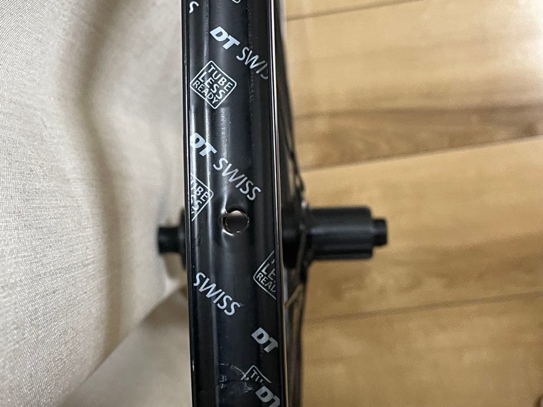 DT SWISS R470 Discフルシールドベアリングハブ　シマノ11/12