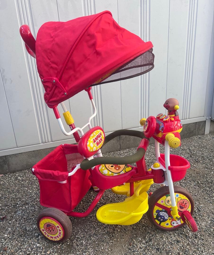 それいけ！アンパンマン デラックス三輪車 赤い色 日よけ付き