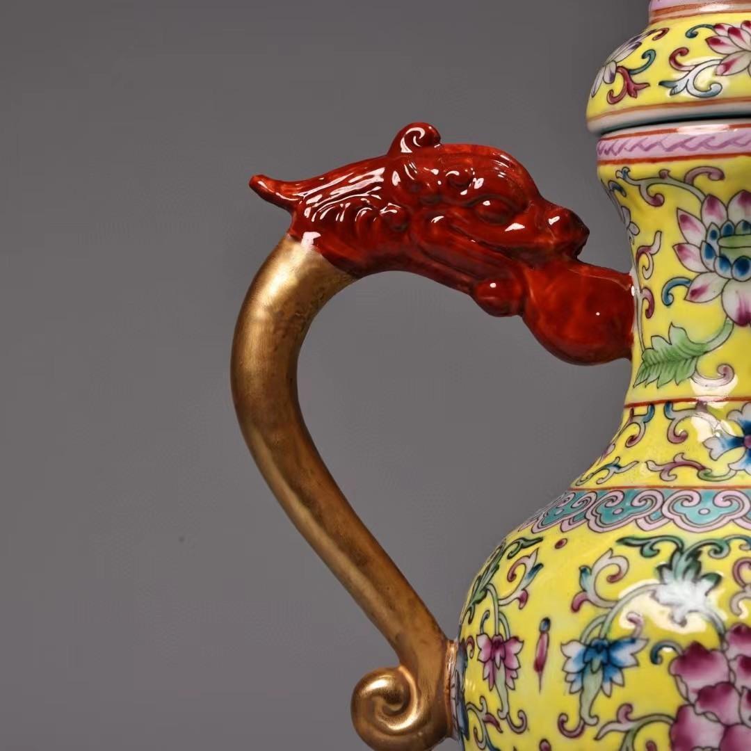 中国古美術・珍品旧蔵七宝彩と鎏金の磁器の茶壺・急須・文房具・置物・茶道具・漆箱付