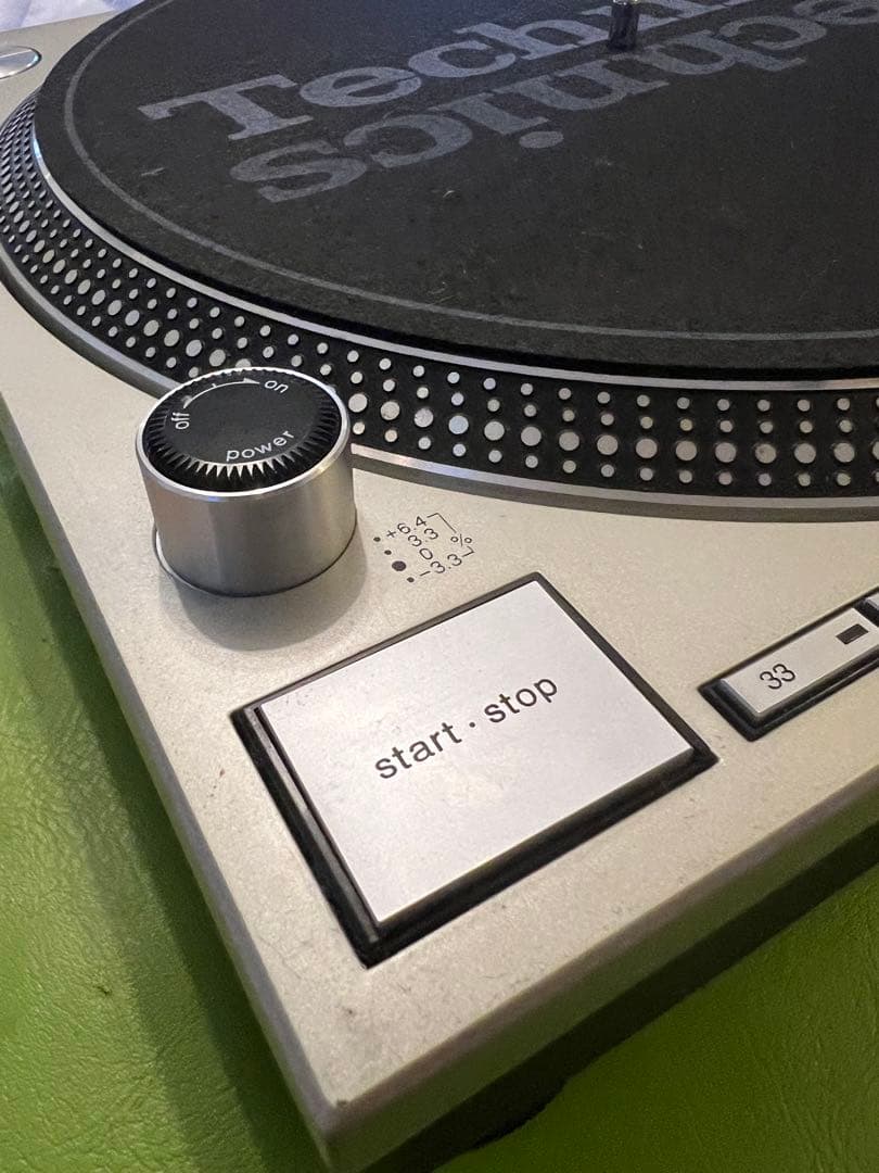 ア*ウ様 Technics SL-1200 MK5 ターンテーブル