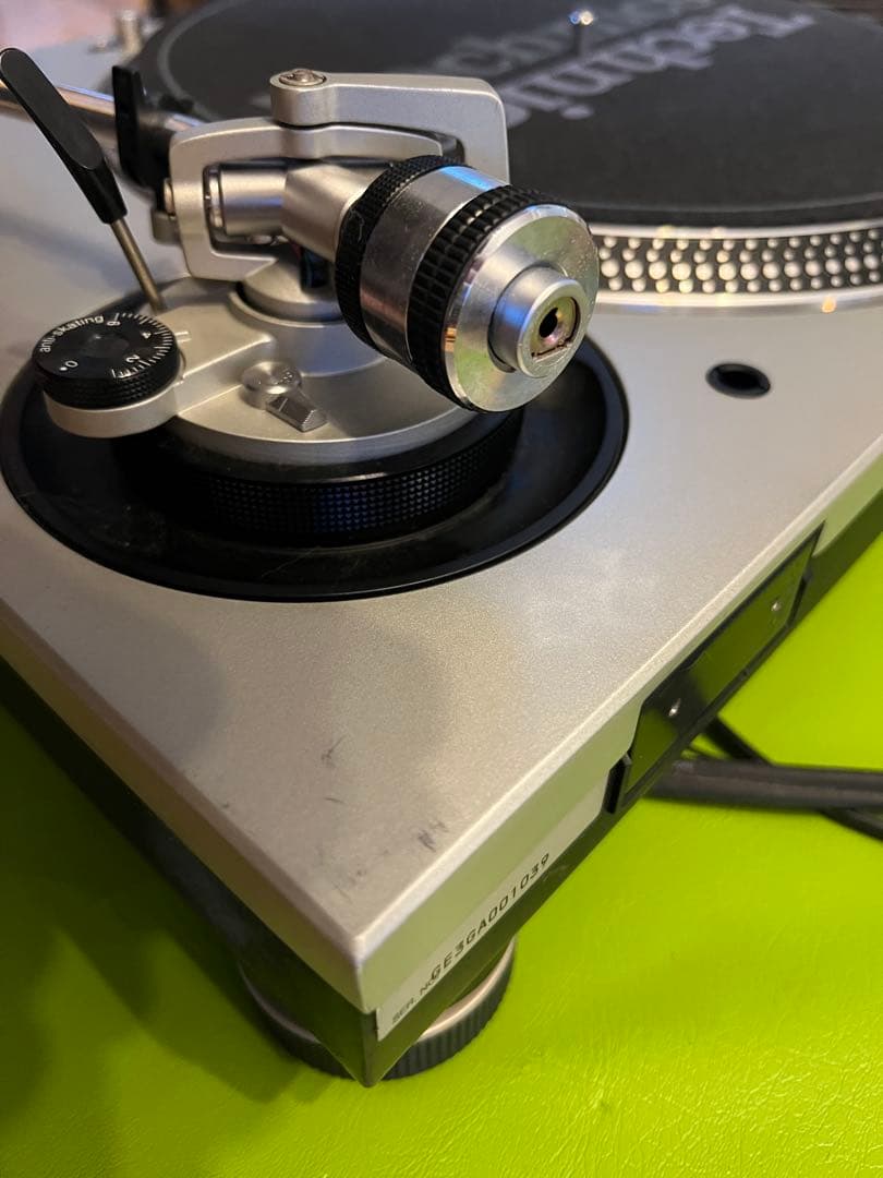 ア*ウ様 Technics SL-1200 MK5 ターンテーブル
