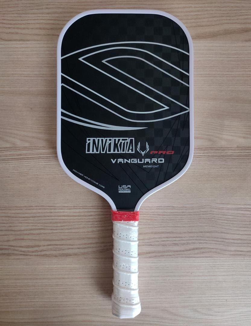 ピックルボール パドル 生カーボン Vanguard Pro Invikta