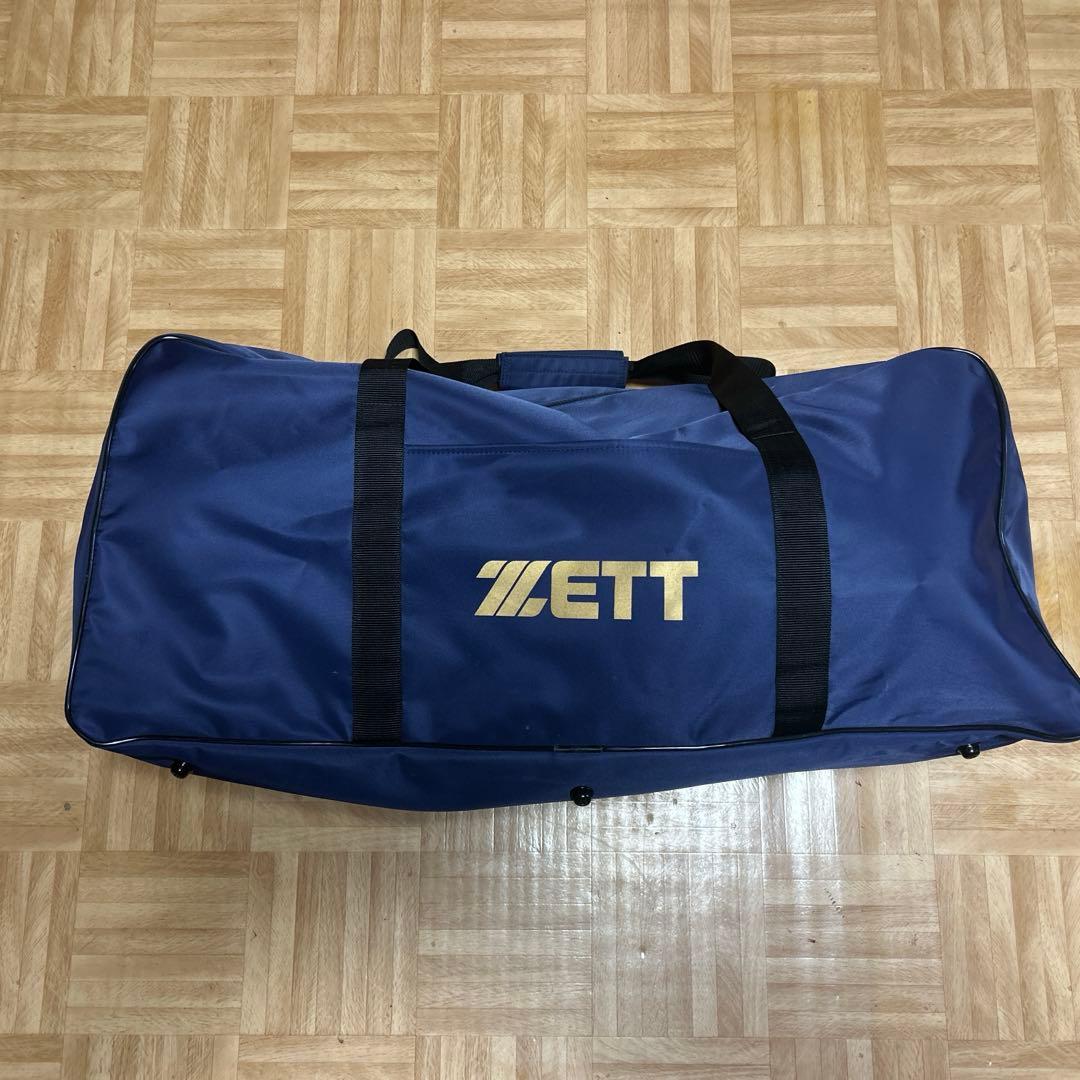 キャッチャー防具4点＋ヘルメット2点＋審判用マスク＋バック＋おまけ